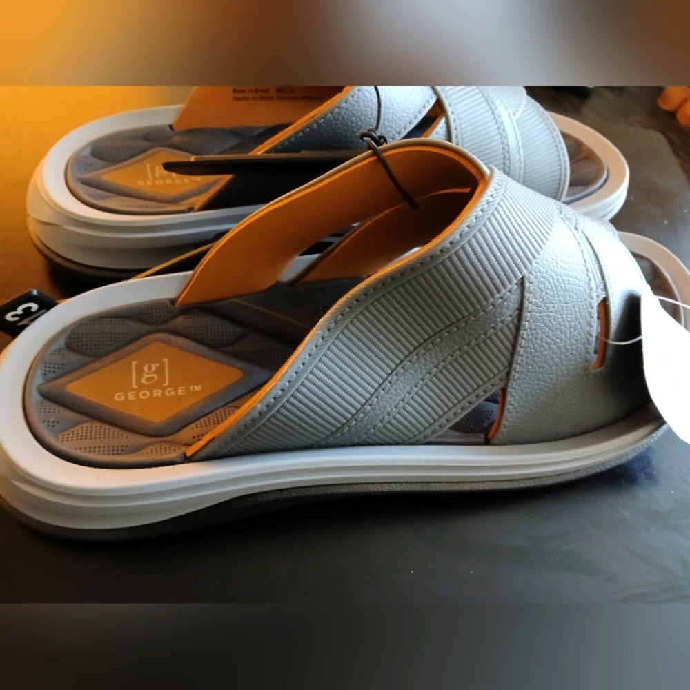 Mens Size 13 Slip-On Sandals With Arch Support- Nwts